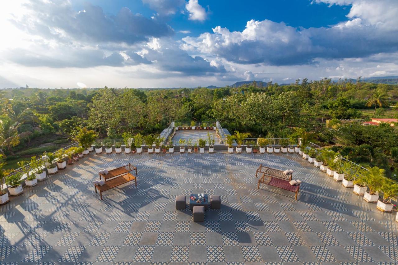 Saffronstays Odyssey, Karjat - 10 Acres Pet-Friendly Estate With Swimming Pool Chinchavli Exterior foto